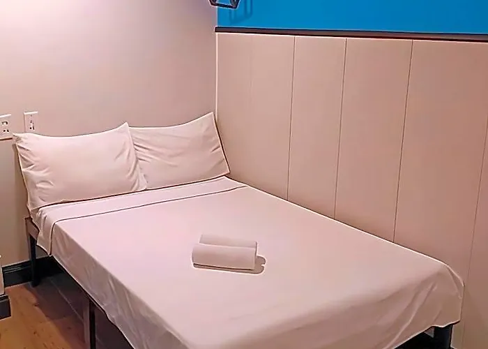 Maine Residences Leveriza Pasay Отель 2*