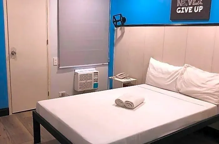 Maine Residences Leveriza Pasay Отель 2*