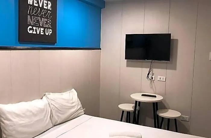Maine Residences Leveriza Pasay 2*