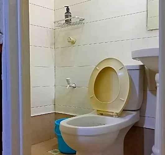 Отель Maine Residences Leveriza Pasay 2*
